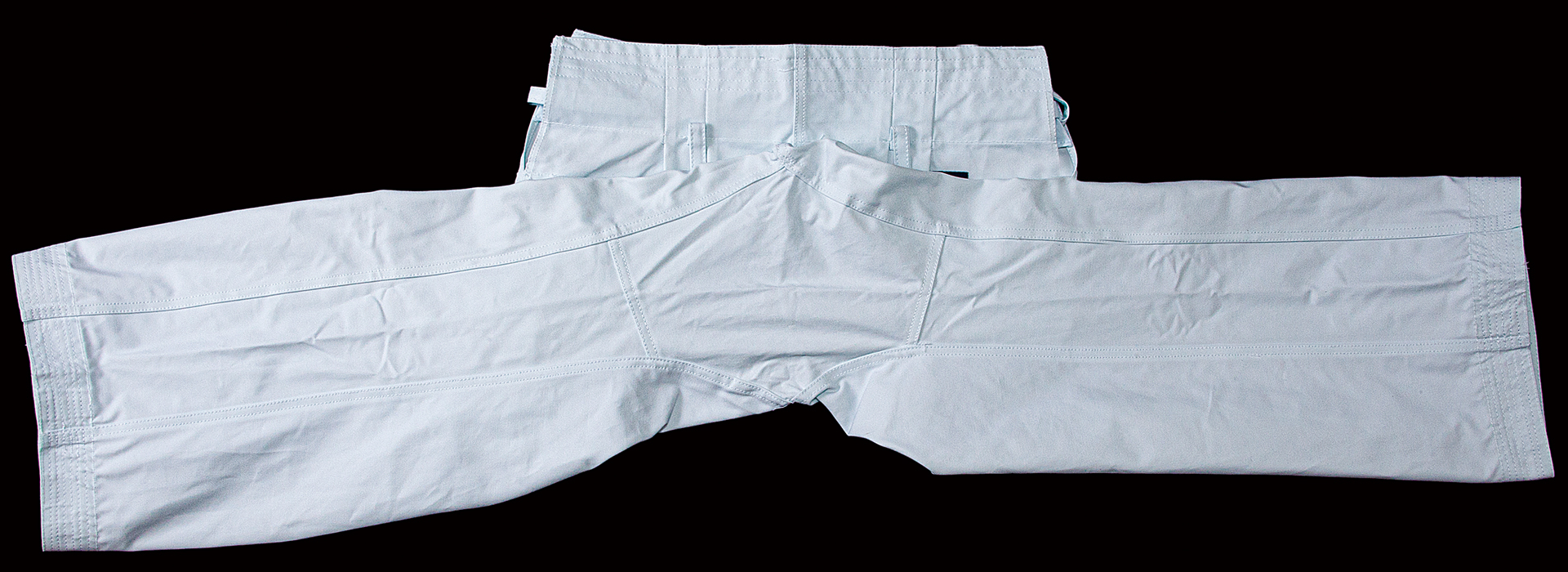 JK1ズボンカッティング